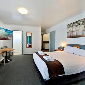 Motel Oscar ***