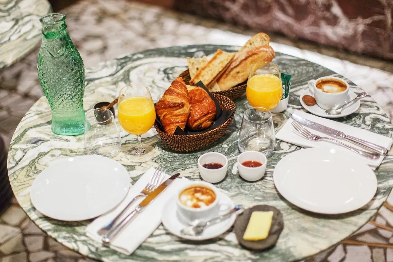 *****  Hotel Square Paris Frankrike