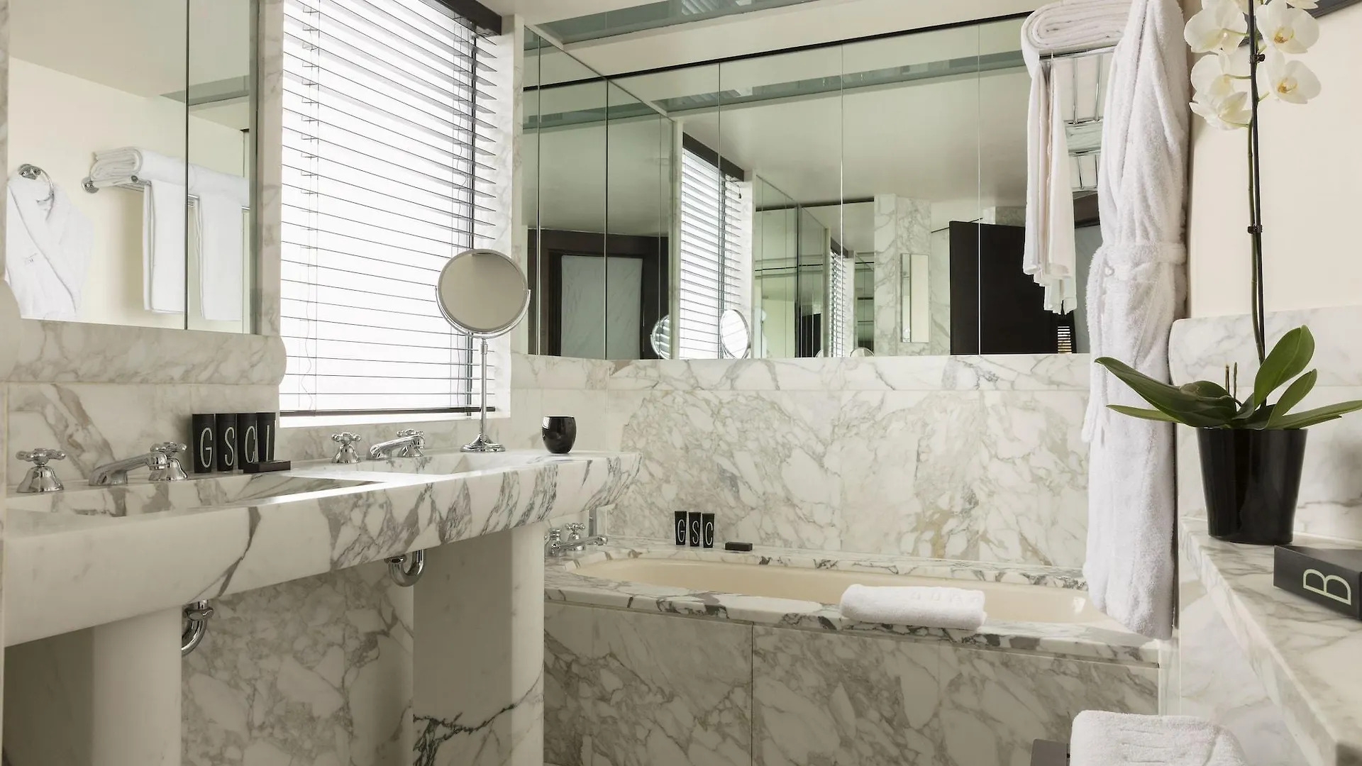 Hotel Square Paris 5*,